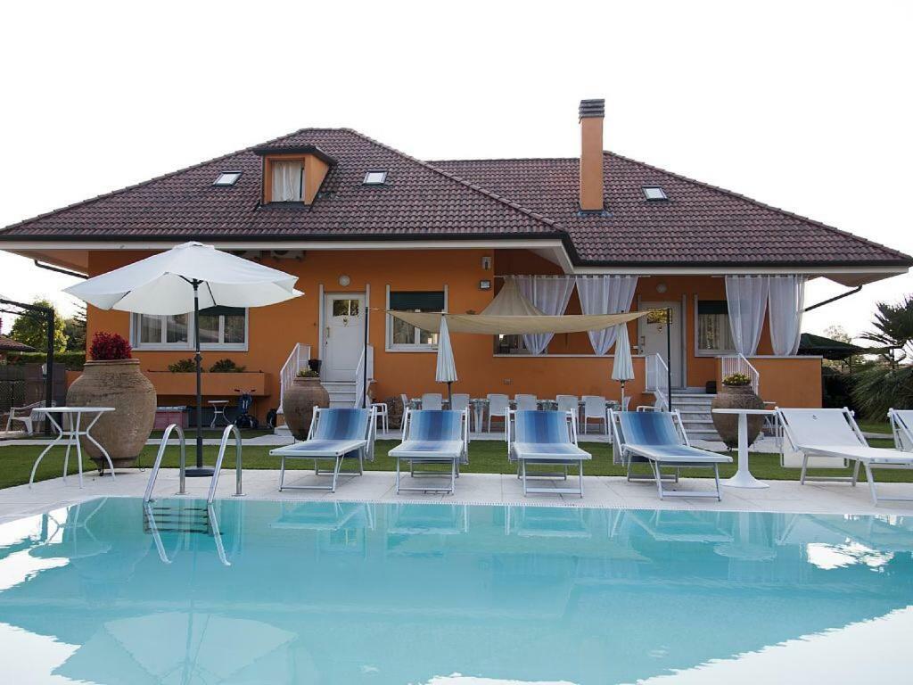 פסקנטינה Villa Orange מראה חיצוני תמונה